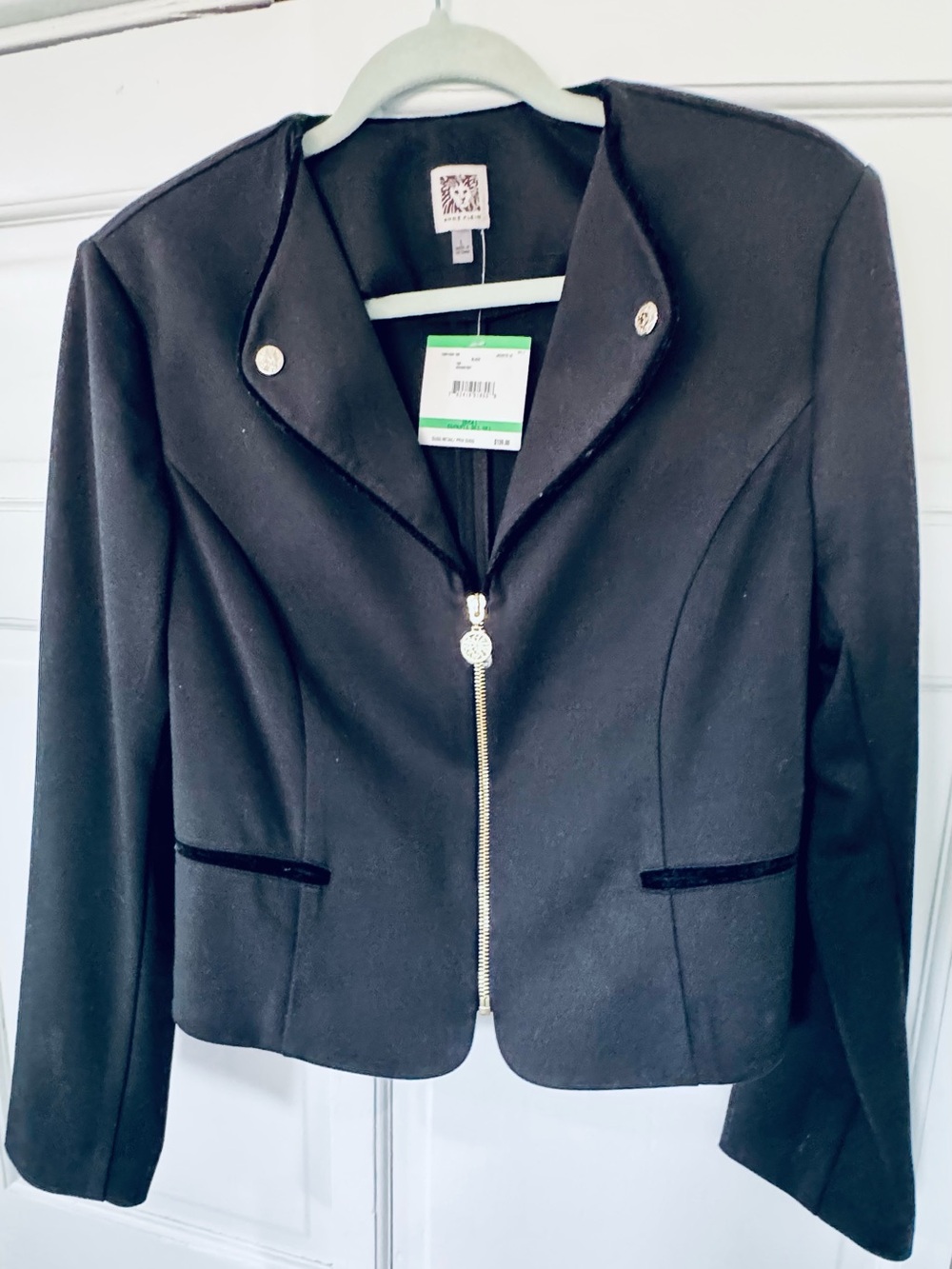 Anne Klein Tailored Black Zip-Front Women's Blazer with Velvet-Trim Pockets